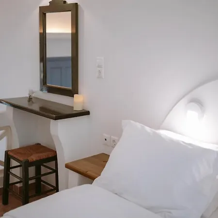 Palm Heaven Boutique Hotel Antiparos ciudad