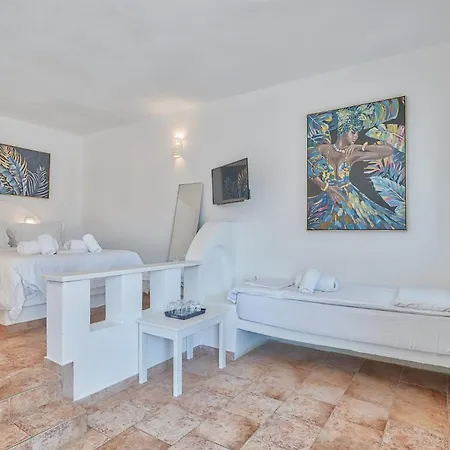Palm Heaven Boutique Hotel Antiparos ciudad