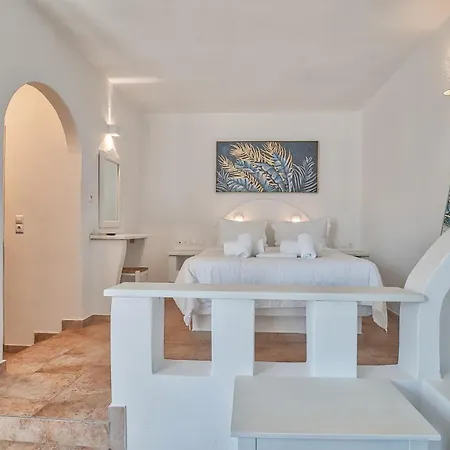 Palm Heaven Boutique Hotel Antiparos ciudad